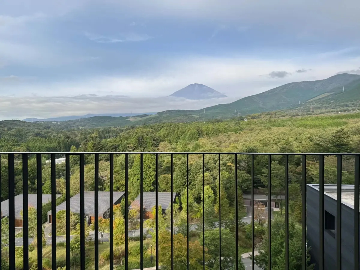 部屋からの富士山